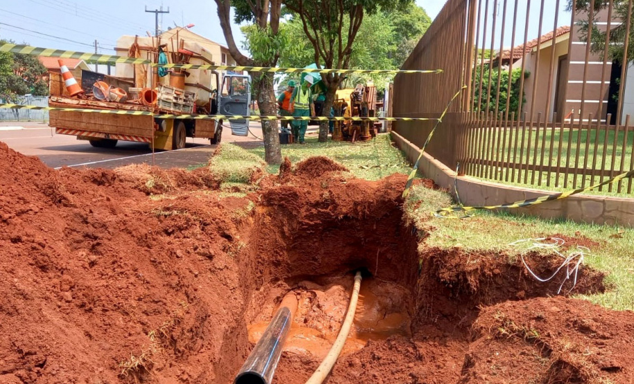 A Sanepar iniciou obra de implantação de 2,3 quilômetros de tubulações (anéis) de distribuição de água em Maripá, no Oeste do Paraná, com o objetivo de atender à demanda crescente de consumo na cidade.-  Curitiba, 13/10/2021  -  Foto: Sanepar