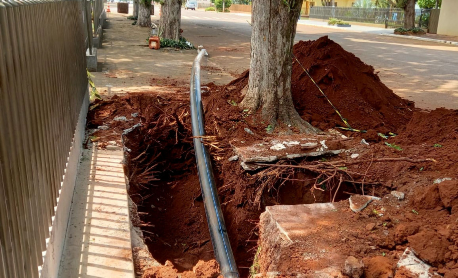 A Sanepar iniciou obra de implantação de 2,3 quilômetros de tubulações (anéis) de distribuição de água em Maripá, no Oeste do Paraná, com o objetivo de atender à demanda crescente de consumo na cidade.-  Curitiba, 13/10/2021  -  Foto: Sanepar