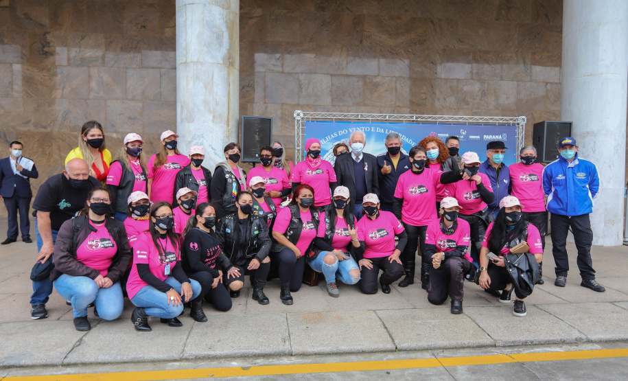 O governador em exercício Darci Piana participa nesta quinta-feira (14), da abertura da Expedição Filhas do Paraná - Rota deMototurismo no Palacio Iguaçu .14/10/2021 - Foto: Geraldo Bubniak/AEN