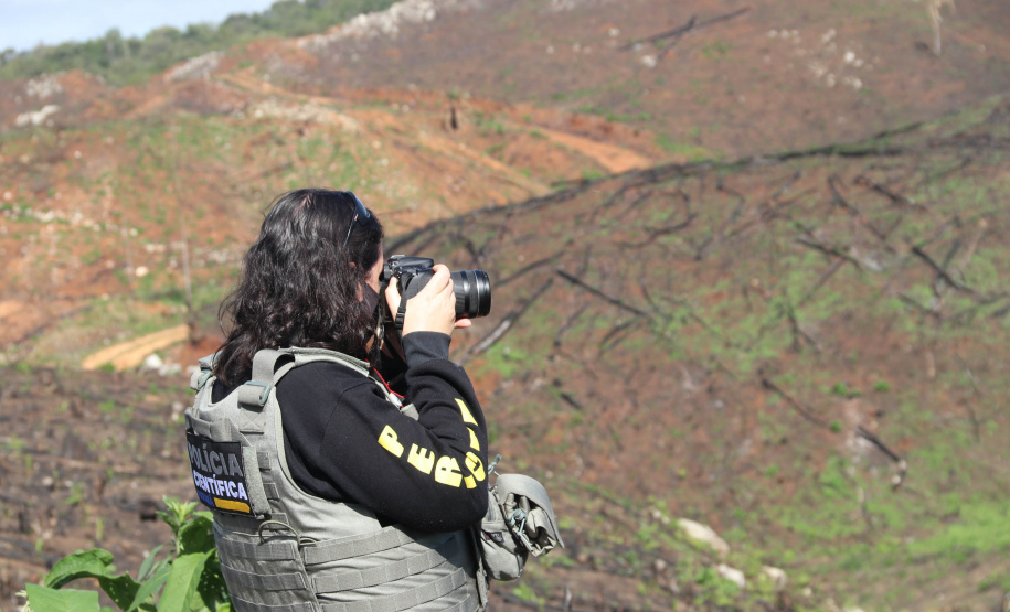 A Seção de Crimes Ambientais, vinculada ao Instituto de Criminalística da Polícia Científica do Paraná, desde a sua criação, em dezembro de 2019, tem atuado com peritos criminais, especialistas na área, com intuito de comprovar a prática de condutas criminosas contra a fauna, a flora e à natureza no geral. - Curitiba, 14/10/2021 - Foto: SESP-PR