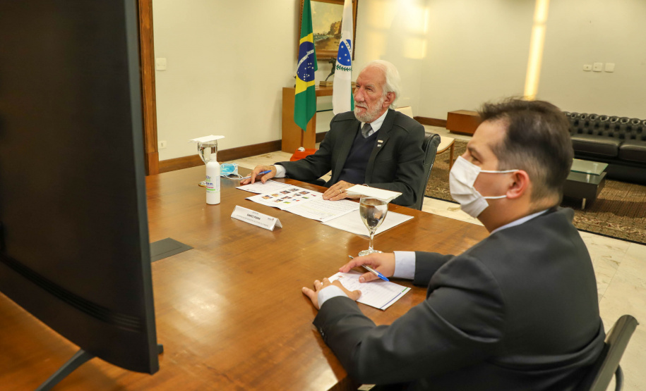 O Consórcio Brasil Verde, nova iniciativa que está sendo criada pelo Fórum Nacional de Governadores para proteção do meio ambiente, tem apoio do Paraná. O governador em exercício Darci Piana declarou a adesão do Estado durante o encontro online realizado nesta quinta-feira (14), que reuniu representantes dos demais estados brasileiros para discutir o detalhamento do plano.Foto: Ari Dias/ AEN.