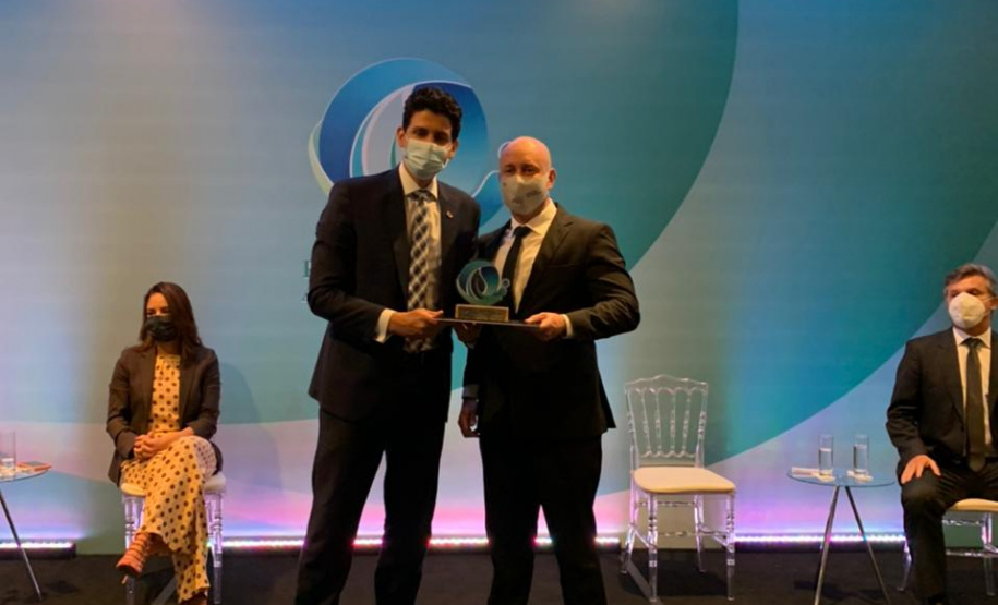 A Portos do Paraná foi mais uma vez reconhecida nacionalmente por boas práticas de operação e gestão portuária. Nesta quinta-feira (14), a empresa pública responsável pela administração dos portos de Paranaguá e Antonina recebeu Prêmio Antaq 2021, da Agência Nacional de Transportes Aquaviários, em duas categorias. Foto: Portos do Paraná