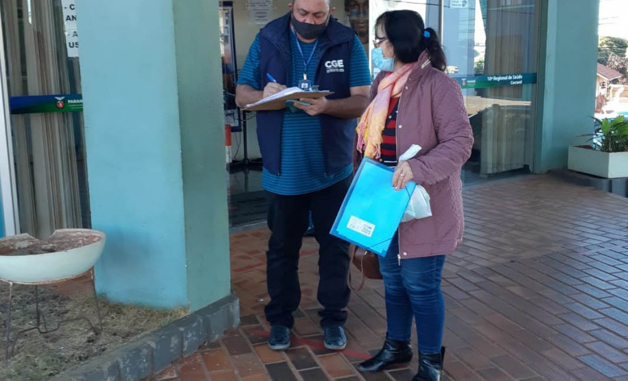 A Controladoria-Geral do Estado (CGE) já esteve em 161 municípios com o programa CGE Itinerante, que completa dois anos neste mês. O objetivo do programa é acompanhar atendimentos presenciais do Estado e ouvir dos seus usuários a opinião sobre o serviço. Nesse período, a maior demanda foi sobre a distribuição de vacinas contra a Covid-19, com 119 visitas.  - Curitiba, 15/10/2021 - Foto: CGE