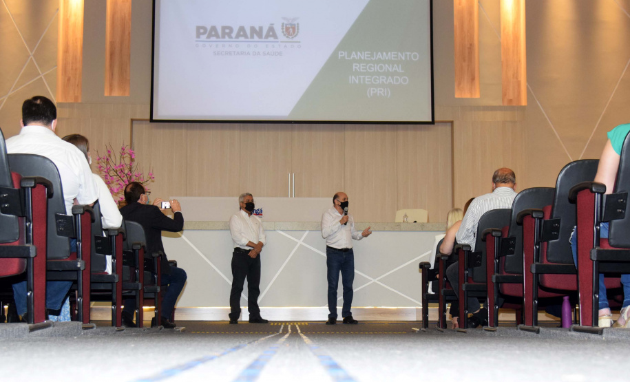 A Secretaria de Estado da Saúde (Sesa) iniciou a segunda etapa do Planejamento Regional Integrado (PRI) nesta segunda-feira (18), em encontro presencial realizado no município de Maringá, com as Regionais de Saúde da abrangência da Macrorregião Noroeste.Foto: Américo Antonio/SESA