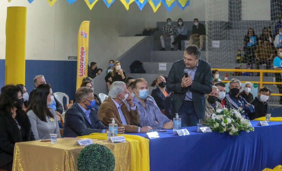 Abertura dos Jogos da Integração do Idoso, em Guaratuba. Foto: Valdelino Pontes/AEN