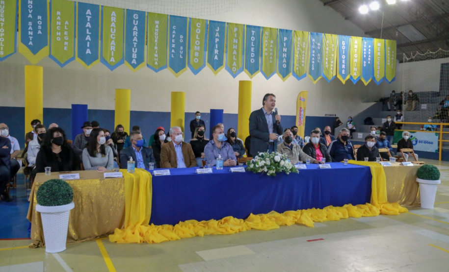 Abertura dos Jogos da Integração do Idoso, em Guaratuba. Foto: Valdelino Pontes/AEN