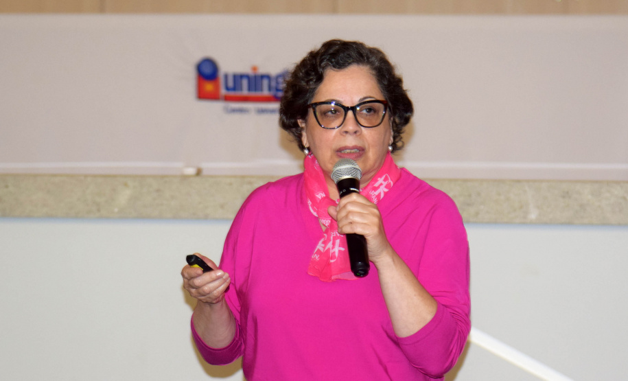 A importância da regionalização da Saúde no desenvolvimento do Planejamento Regional Integrado (PRI) foi destacada pelo secretário de Estado da Saúde, Beto Preto, em Maringá, com as Regionais de Saúde da abrangência da Macrorregião Noroeste, nesta terça-feira (19). - Maringá, 19/10/2021 - Foto: Américo Antonio/SESA