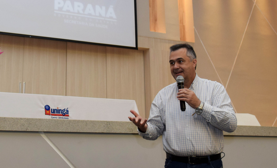 A importância da regionalização da Saúde no desenvolvimento do Planejamento Regional Integrado (PRI) foi destacada pelo secretário de Estado da Saúde, Beto Preto, em Maringá, com as Regionais de Saúde da abrangência da Macrorregião Noroeste, nesta terça-feira (19). - Maringá, 19/10/2021 - Foto: Américo Antonio/SESA