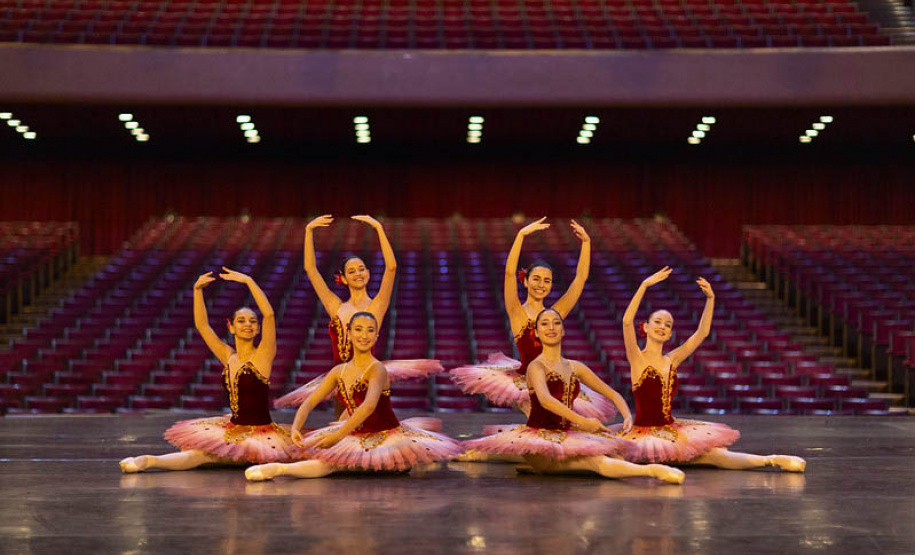 O Teatro Guaíra inicia na próxima sexta (22/10, ao meio-dia) o projeto ?Parques e Praças?, com apresentações de dança semanais em pontos turísticos de Curitiba. - Curitiba, 19/10/2021 - Foto: Maringas Maciel/Teatro Guaíra