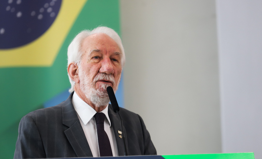 Cursos PM O vice governador Darci Piana participa nesta quarta-feira (20) do lançamento de programa de cursos de atualização profissional e de especialização nas áreas de Polícia Comunitária, Mediação de Conflitos e Análise Criminal para 6,2 mil profissionais de todo o Paraná, no Palacio Iguacu. Curitiba, 20/10/2021 - Foto: Geraldo Bubniak/AEN