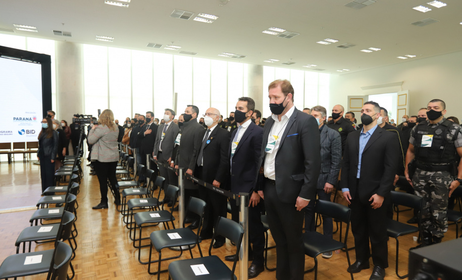 Cursos PM O vice governador Darci Piana participa nesta quarta-feira (20) do lançamento de programa de cursos de atualização profissional e de especialização nas áreas de Polícia Comunitária, Mediação de Conflitos e Análise Criminal para 6,2 mil profissionais de todo o Paraná, no Palacio Iguacu. Curitiba, 20/10/2021 - Foto: Geraldo Bubniak/AEN