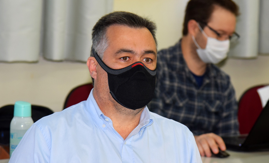 A secretaria estadual da Saúde (Sesa) iniciou nesta quarta-feira (20), em Londrina, a discussão da segunda etapa do Planejamento Regional Integrado (PRI) na Macrorregião Norte. Esta macrorregião soma 97 municípios, em cinco Regionais de Saúde: Apucarana (16ª) Londrina (17ª), Cornélio Procópio (18ª), Jacarezinho (19ª) Ivaiporã (22ª). Foto: Américo Antonio/SESA