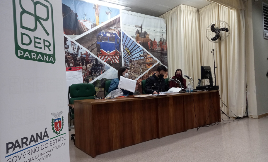 Abertura de envelopes de habilitação da licitação da iluminação da Rodovia João Leopoldo Jacomel (PR-415) - Curitiba, 20/10/2021 - Foto: DER