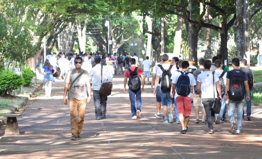 UEL inicia planejamento do próximo semestre letivo com aulas presenciais a partir de 24 de janeiro. Foto: UEL