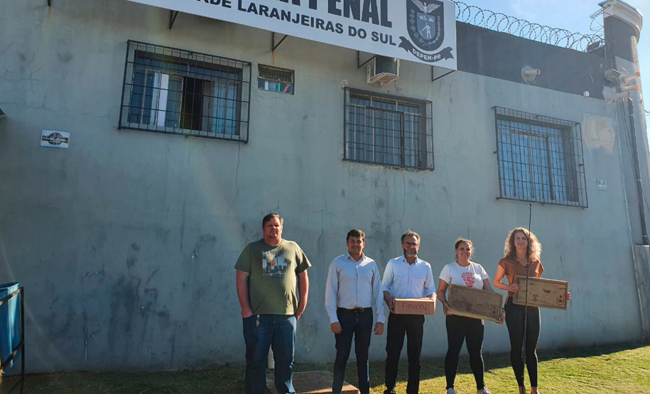 Mais unidades do sistema prisional do Paraná receberam coletores menstruais neste mês de outubro. Desta vez, o projeto do Coletivo Igualdade Menstrual distribuiu cerca de 600 unidades somadas as Cadeias Públicas Femininas de Londrina, Santo Antonio da Platina e Apucarana. Todas as unidades pertencem a Regional de Londrina do Departamento Penitenciário do Paraná (Depen). - Curitiba, 21/10/2021 - Foto: Depen-Pr