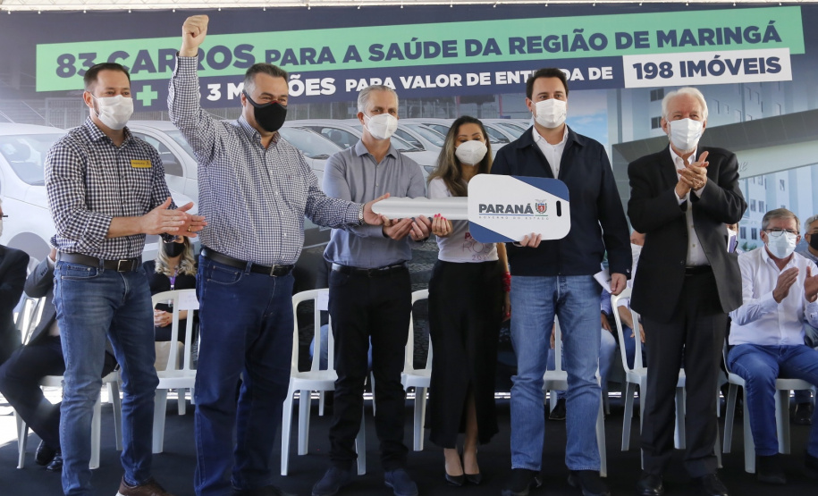 O governador Carlos Massa Ratinho Junior entrega 83 veículos para a Regional de Saúde de Maringá. Gilson Abreu/AEN