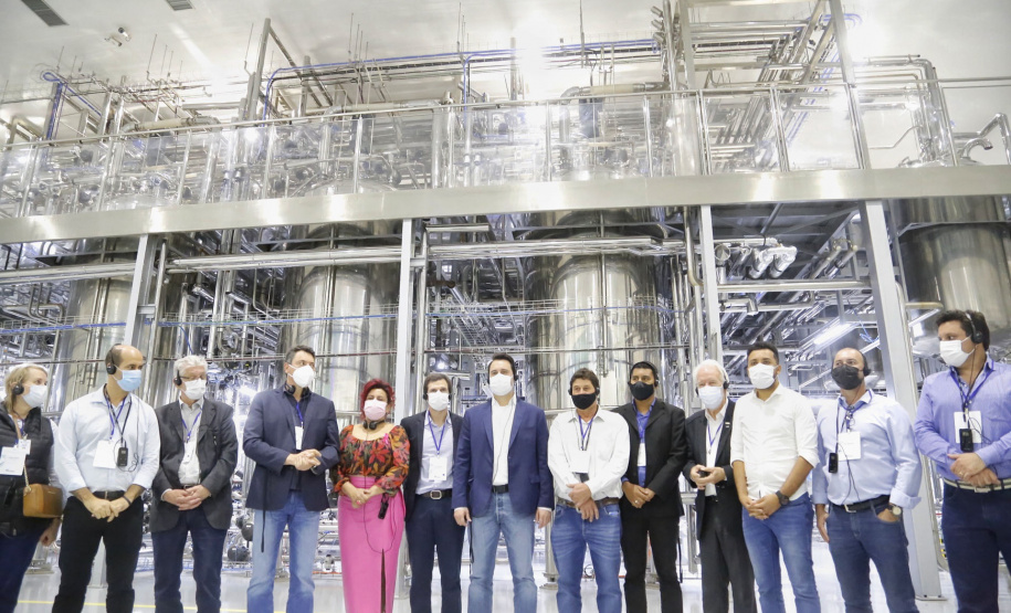 O governador Carlos Massa Ratinho Junior participou nesta quinta-feira (21) em Mandaguari, na Região Norte, da inauguração da nova planta da SuperBAC, empresa especializada em soluções biotecnológicas de alta performance para os segmentos de agricultura, saneamento, óleo e gás e bens de consumo. - Mandaguari, 21/10/2021 - Foto: Gilson Abreu/AEN