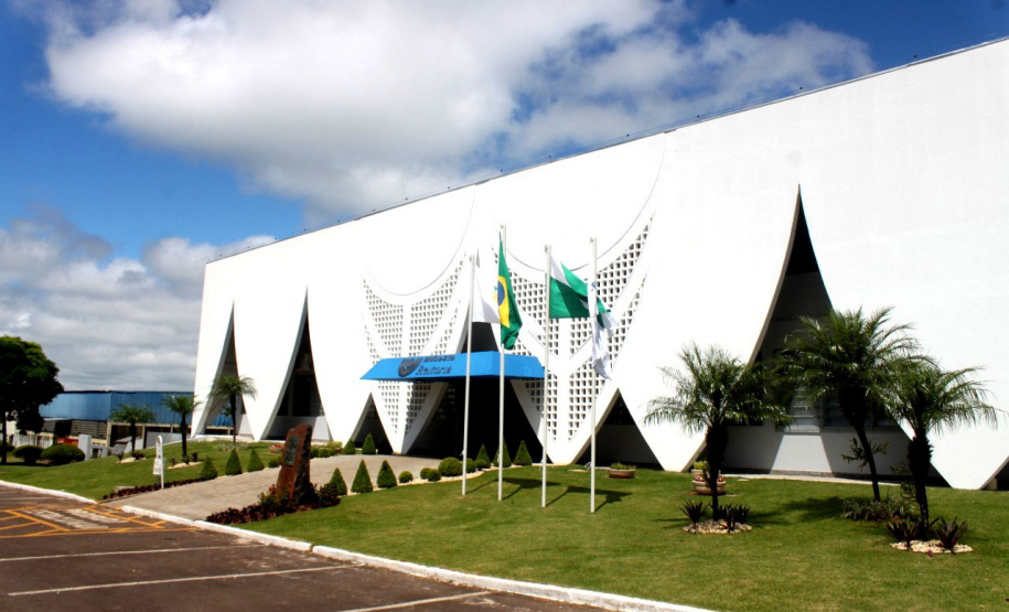 Maximizar as transferências de recursos do Imposto sobre Circulação de Mercadorias e Serviços (ICMS) para os municípios do Paraná com base na produção agropecuária. Esse é o objetivo de uma pesquisa desenvolvida pelo estudante de Engenharia Agrícola, Matheus Henrique Canhin Vieira, da Universidade Estadual do Oeste do Paraná (Unioeste), em Cascavel. - Cascavel, 21/10/2021 - Foto: Unioeste