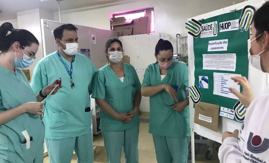 O Hospital Universitário do Oeste do Paraná (Huop) foi selecionado pelo Ministério da Saúde para participar do projeto “Saúde em Nossas Mãos”. O objetivo é estudar medidas que auxiliem na prevenção de infecções, e assim, melhorar a segurança do paciente. - Cascavel, 21/10/2021 - Foto: HUOP