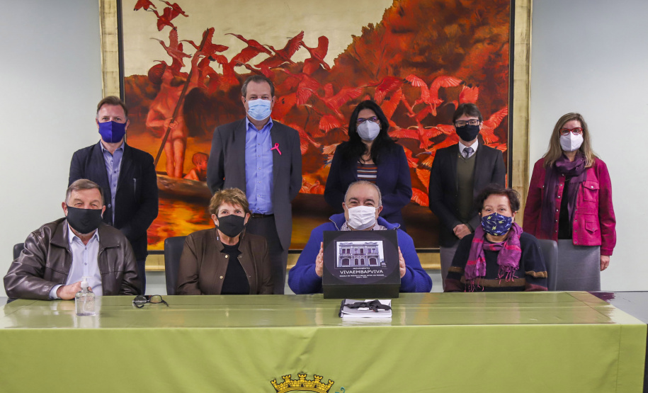 Estado e prefeitura de Curitiba estudam parceria para restaurar prédio histórico da Unespar. Foto: Daniel Castellano / SMCS