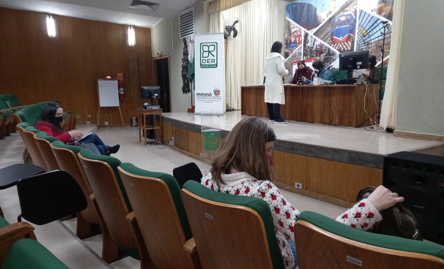 Abertura de envelopes de preços da licitação do projeto de ampliação da PR-317 - lote 01 - Curitiba, 21/10/2021 - Foto: DER-PR