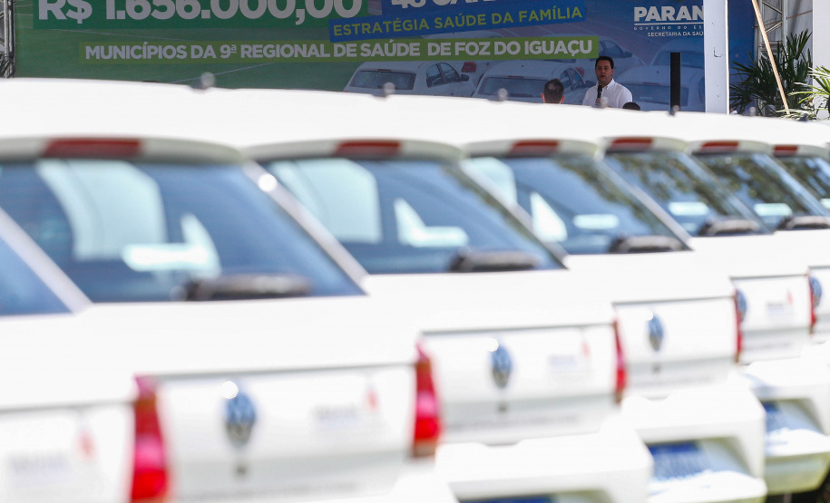 Governador Carlos Massa Ratinho Junior entrega 48 veículos para a Regional da Saúde de Foz do Iguaçu - Foz do Iguaçu, 22/10/2021  - Foto: Jonathan Campos /AEN