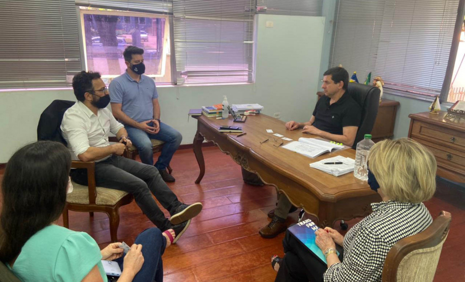 TERRA BOA - Em mais uma rodada de visitas da diretoria da Fomento Paraná em busca de novas parcerias, odiretor-presidente da instituição financeira estadual, Heraldo Neves, o diretor de Mercado,Vinícius Rocha, e a assessora Emilia Belinati percorreram municípios da região de Umuarama,no noroeste do estado, nesta quinta e sexta (21 e 22). - Curitiba, 22/10/2021 - Foto: Fomento Paraná