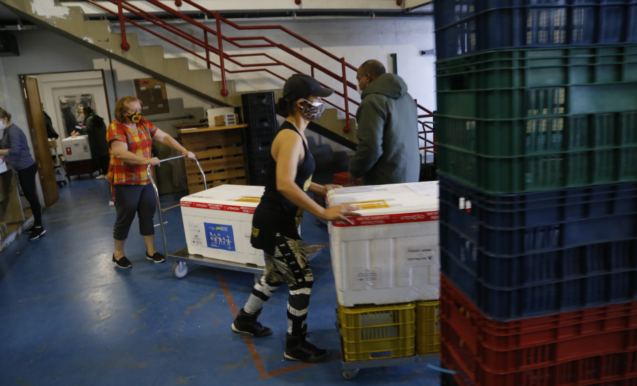 23.11.2021 Distribuição de Vacinas para regionais
Foto Gilson Abreu/AEN