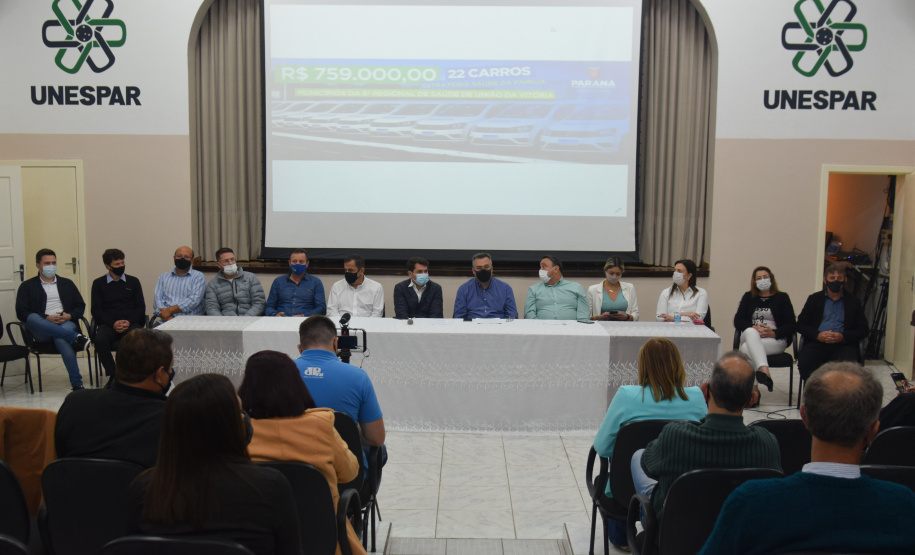 O Governo do Estado entregou 22 carros para os nove municípios da abrangência da 6ª Regional de Saúde de União da Vitória neste sábado (23). Esta é a quinta entrega dos 1.211 veículos adquiridos para reforço da Estratégia da Saúde da Família (ESF), em um investimento de mais de R$ 41,7 milhões exclusivos do Tesouro do Estado.
Foto: Américo Antonio/SESA