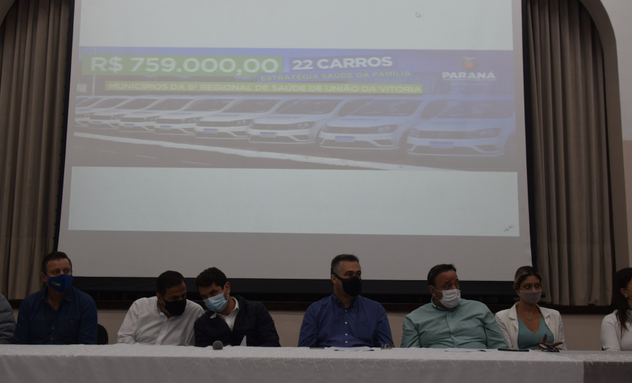 O Governo do Estado entregou 22 carros para os nove municípios da abrangência da 6ª Regional de Saúde de União da Vitória neste sábado (23). Esta é a quinta entrega dos 1.211 veículos adquiridos para reforço da Estratégia da Saúde da Família (ESF), em um investimento de mais de R$ 41,7 milhões exclusivos do Tesouro do Estado.
Foto: Américo Antonio/SESA