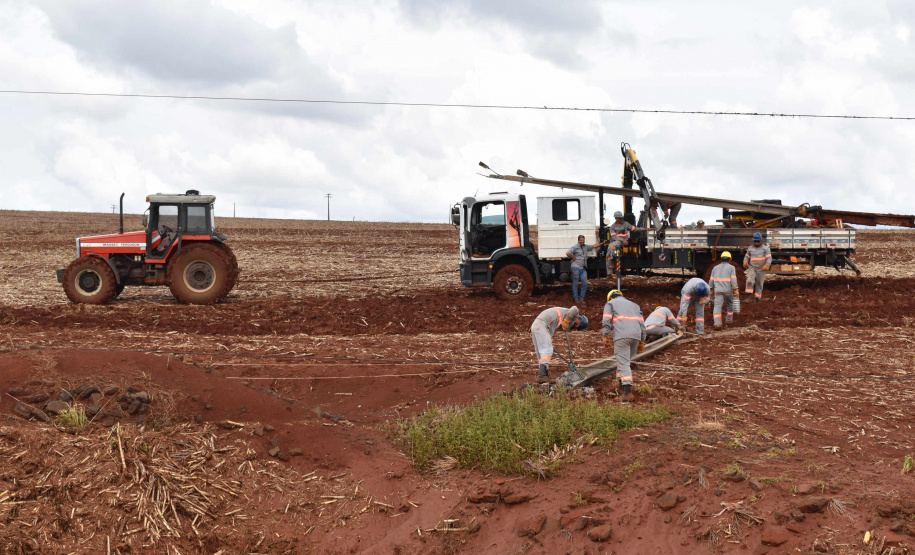 Copel avança na recomposição dos estragos causados pelo temporal. FOTO: Copel