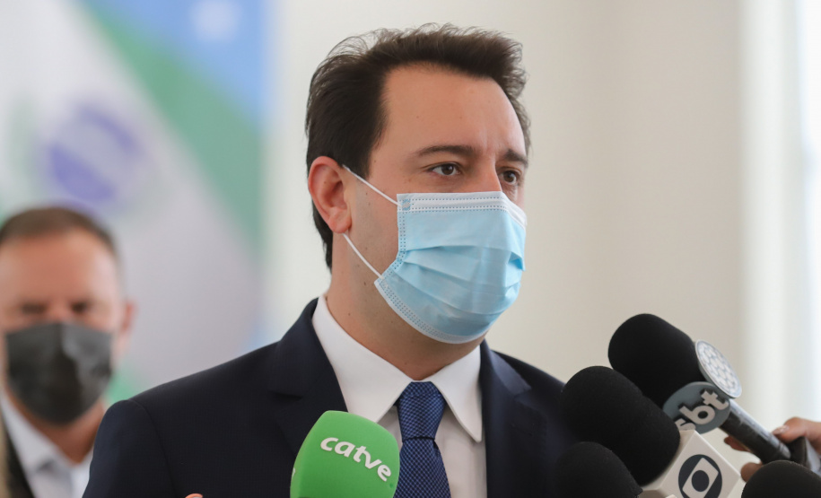 ESG Boticario O governador Carlos Massa Ratinho Junior e o vice-presidente do Conselho do Grupo Boticário, Artur Grynbaum, apresentam nesta segunda-feira (25) o primeiro comitê ESG público-privado do Brasil. - 25/10/2021 - Foto: Geraldo Bubniak/AEN
