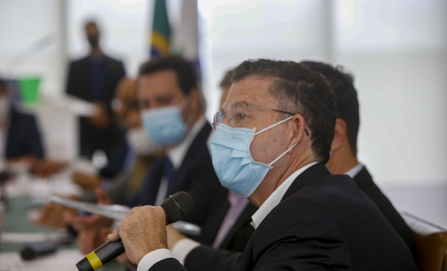 O governador Carlos Massa Ratinho Junior e o vice-presidente do Conselho do Grupo Boticário, Artur Grynbaum, apresentam o primeiro comitê ESG público-privado do Brasil. - Curitiba, 25/10/2021 - Foto Gilson Abreu/AEN