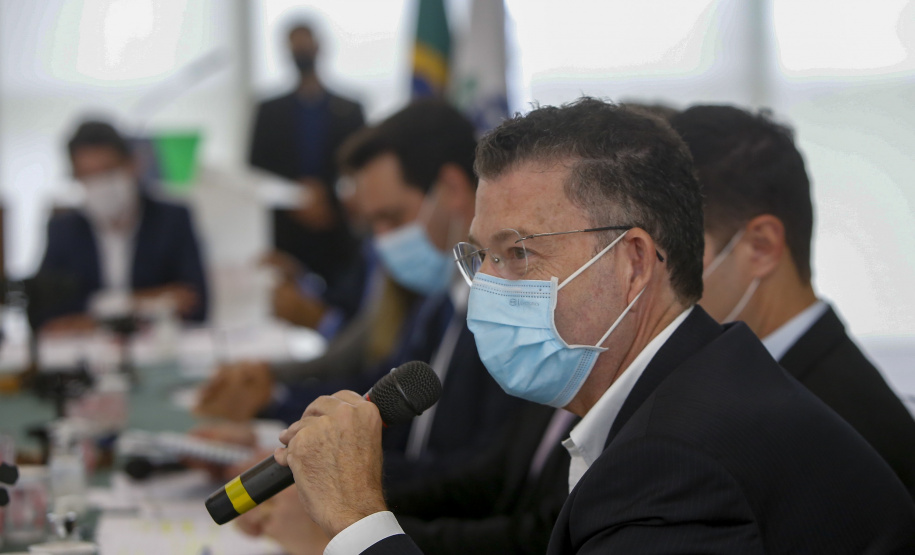 O governador Carlos Massa Ratinho Junior e o vice-presidente do Conselho do Grupo Boticário, Artur Grynbaum, apresentam o primeiro comitê ESG público-privado do Brasil. - Curitiba, 25/10/2021 - Foto Gilson Abreu/AEN