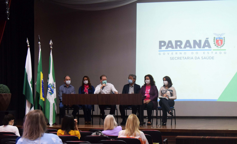 A Secretaria de Estado da Saúde retomou a discussão do Planejamento Regional Integrado (PRI), iniciando a segunda etapa do projeto na Macrorregião Oeste nesta segunda-feira (25), em Foz do Iguaçu.. Foto: Américo Antonio/SESA