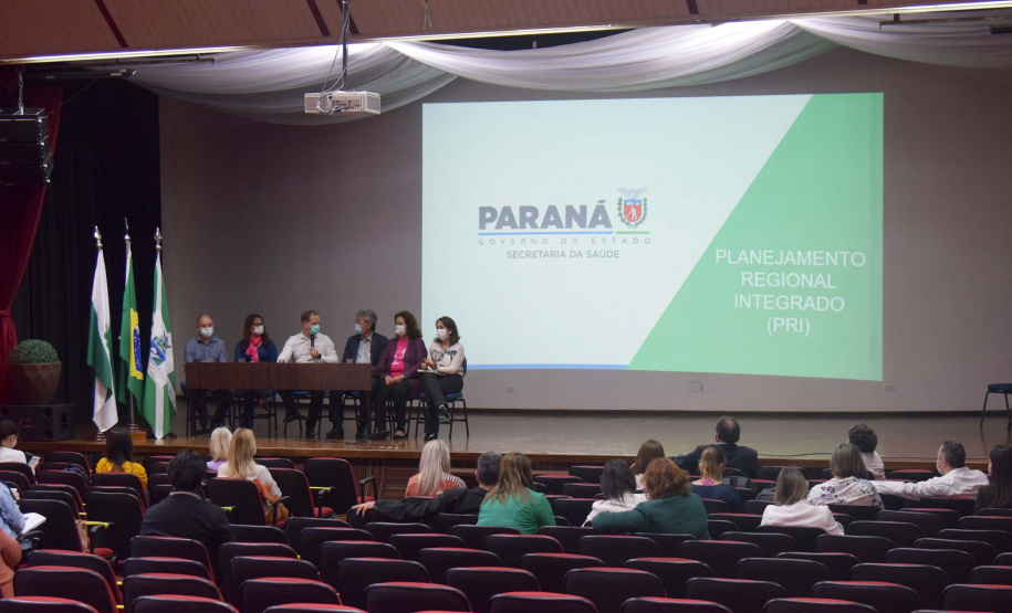 A Secretaria de Estado da Saúde retomou a discussão do Planejamento Regional Integrado (PRI), iniciando a segunda etapa do projeto na Macrorregião Oeste nesta segunda-feira (25), em Foz do Iguaçu.. Foto: Américo Antonio/SESA