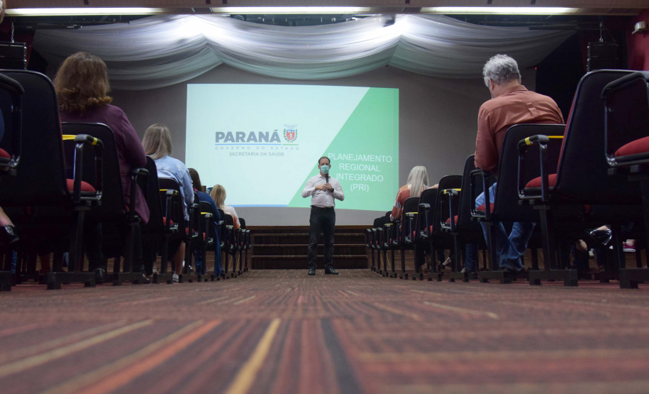 A Secretaria de Estado da Saúde retomou a discussão do Planejamento Regional Integrado (PRI), iniciando a segunda etapa do projeto na Macrorregião Oeste nesta segunda-feira (25), em Foz do Iguaçu.. Foto: Américo Antonio/SESA