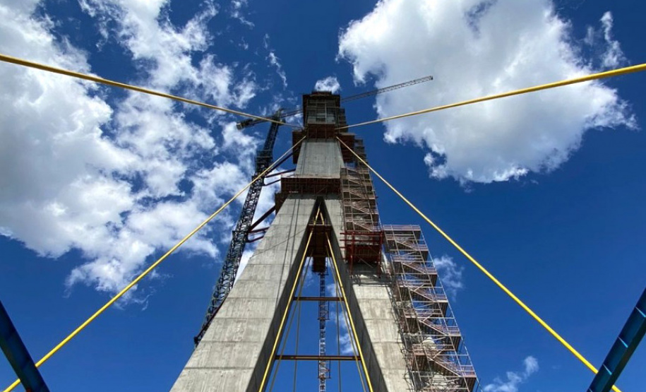 Andamento da obra da Ponte da Integração Brasil - Paraguai no mês de outubro -  Curitiba, 25/10/2021 - Foto: DER