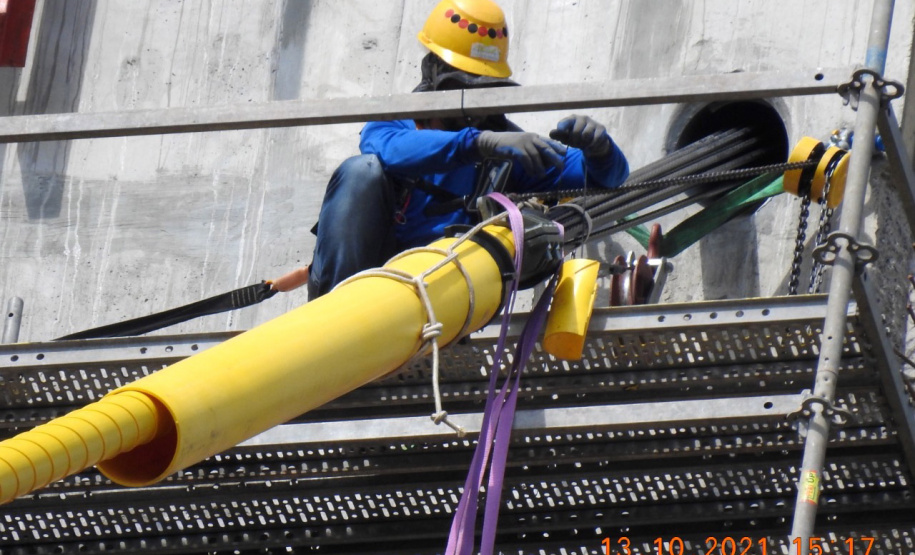 Andamento da obra da Ponte da Integração Brasil - Paraguai no mês de outubro -  Curitiba, 25/10/2021 - Foto: DER