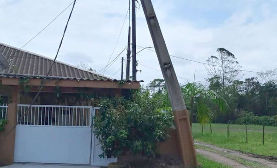 GUARATUBA - Temporais fim de semana - Curitiba, 25/10/2021 - Foto: Defesa Civil do Paraná