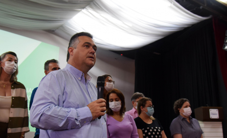 As ações para o pós-pandemia da Covid-19 devem ser prioridade no processo de reorganização do Planejamento Regional Integrado (PRI) da área da saúde no Paraná. A afirmação foi feita pelo secretário estadual da Saúde, Beto Preto, durante evento para discutir o PRI com Regionais e municípios da Macrorregião Oeste, realizado em Foz do Iguaçu, nesta terça-feira (26). - Foz do Iguaçu, 26/10/2021 - Foto: Américo Antonio/SESA