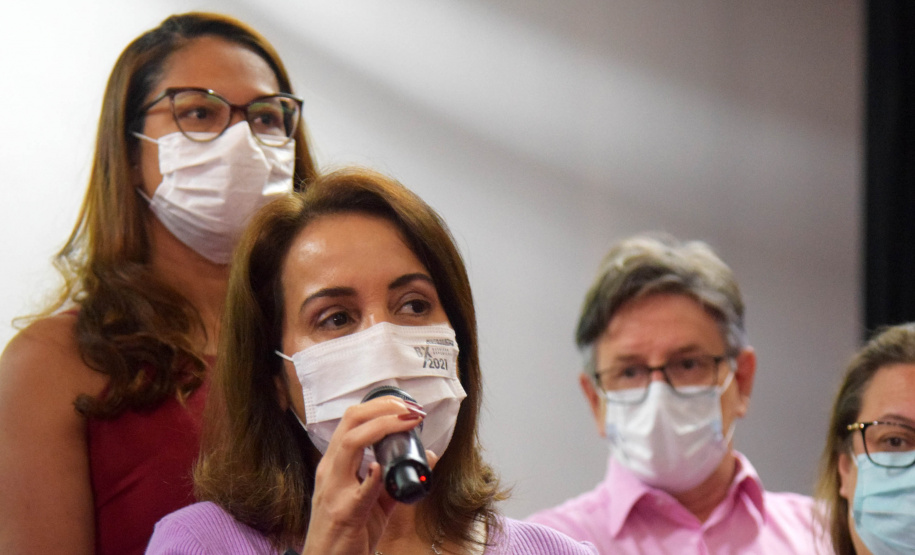 As ações para o pós-pandemia da Covid-19 devem ser prioridade no processo de reorganização do Planejamento Regional Integrado (PRI) da área da saúde no Paraná. A afirmação foi feita pelo secretário estadual da Saúde, Beto Preto, durante evento para discutir o PRI com Regionais e municípios da Macrorregião Oeste, realizado em Foz do Iguaçu, nesta terça-feira (26). - Foz do Iguaçu, 26/10/2021 - Foto: Américo Antonio/SESA