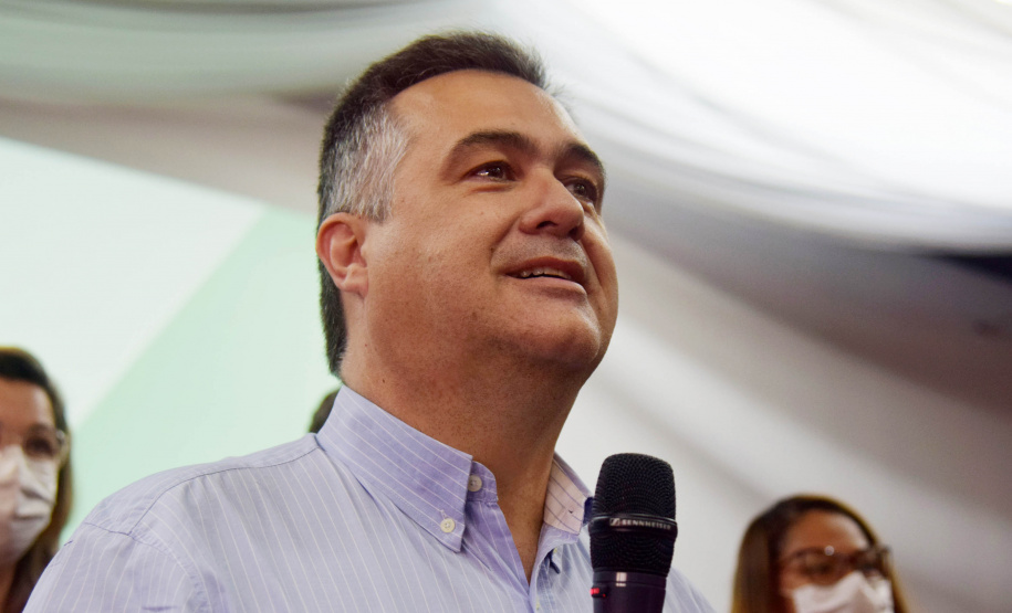 As ações para o pós-pandemia da Covid-19 devem ser prioridade no processo de reorganização do Planejamento Regional Integrado (PRI) da área da saúde no Paraná. A afirmação foi feita pelo secretário estadual da Saúde, Beto Preto, durante evento para discutir o PRI com Regionais e municípios da Macrorregião Oeste, realizado em Foz do Iguaçu, nesta terça-feira (26). - Foz do Iguaçu, 26/10/2021 - Foto: Américo Antonio/SESA