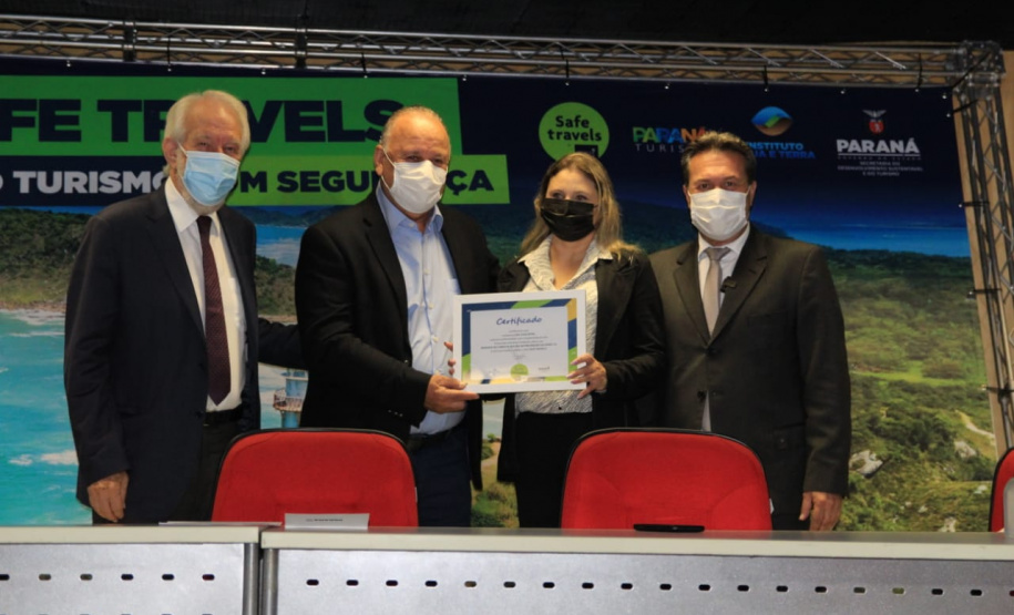 A conquista do Selo Safe Travels, do Conselho Mundial de Viagens e Turismo (WTCC), garante ao Paraná o título de embaixador do turismo seguro em relação às medidas sanitárias contra a Covid-19. Com o título, a Paraná Turismo emite certificados a municípios e empreendimentos que cumprem essas normas de segurança. Foto: Alessandro Vieira/SEDEST
