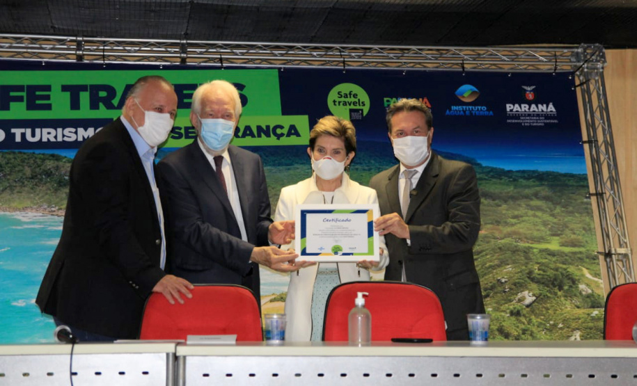 A conquista do Selo Safe Travels, do Conselho Mundial de Viagens e Turismo (WTCC), garante ao Paraná o título de embaixador do turismo seguro em relação às medidas sanitárias contra a Covid-19. Com o título, a Paraná Turismo emite certificados a municípios e empreendimentos que cumprem essas normas de segurança. Foto: Alessandro Vieira/SEDEST