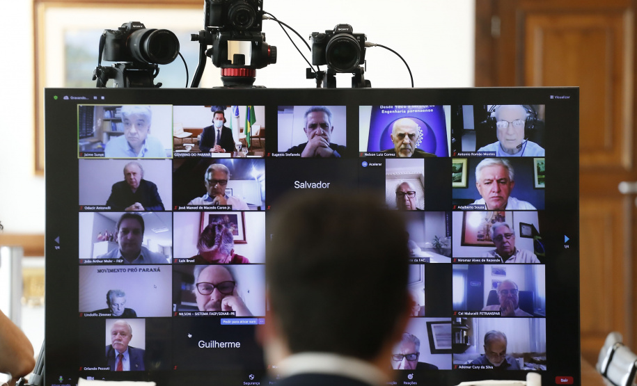 O governador Carlos Massa Ratinho Junior participa nesta terça-feira (26)  da cerimônia de posse da nova diretoria do Movimento Pró-Paraná,  liderado pelo presidente  eleito Marcos Domakoski.   - 26/10/2021 - Foto:  Jonathan Campos/AEN