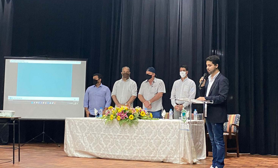 O projeto e as minutas de edital do Parque Estadual do Guartelá foram apresentados durante audiência pública realizada no município de Tibagi, nesta terça-feira (26). O evento também foi transmitido ao vivo e segue visível para a população no Youtube da Secretaria do Desenvolvimento Sustentável e do Turismo (Sedest). - Curitiba, 27/10/2021 - Foto: SEDEST