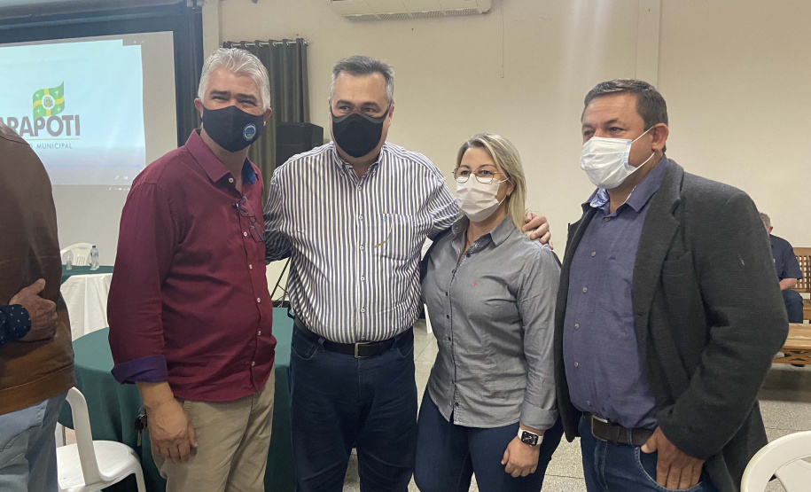 O secretário de Estado da Saúde, Beto Preto, destacou a parceria do Governo do Estado com os municípios, principalmente no enfrentamento à Covid-19, em reunião realizada nesta quarta-feira (27) com a Associação dos Municípios dos Campos Gerais (AMCG) em Arapoti. -  Curitibs, 27/10/2021 - Foto: Andressa Desyreé/SESA