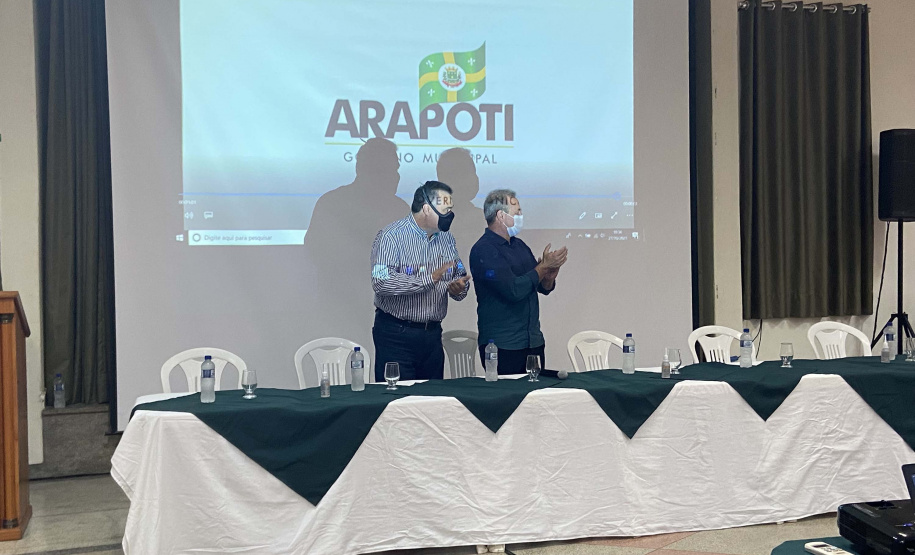 O secretário de Estado da Saúde, Beto Preto, destacou a parceria do Governo do Estado com os municípios, principalmente no enfrentamento à Covid-19, em reunião realizada nesta quarta-feira (27) com a Associação dos Municípios dos Campos Gerais (AMCG) em Arapoti. -  Curitibs, 27/10/2021 - Foto: Andressa Desyreé/SESA