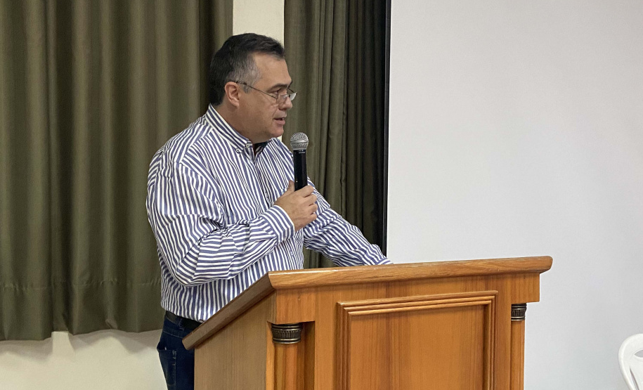 O secretário de Estado da Saúde, Beto Preto, destacou a parceria do Governo do Estado com os municípios, principalmente no enfrentamento à Covid-19, em reunião realizada nesta quarta-feira (27) com a Associação dos Municípios dos Campos Gerais (AMCG) em Arapoti. -  Curitibs, 27/10/2021 - Foto: Andressa Desyreé/SESA